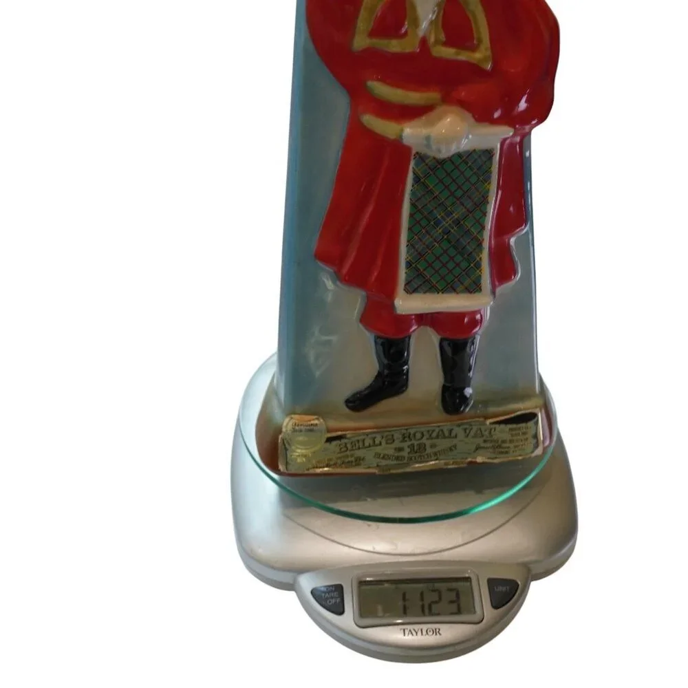 Vintage Jim Beam 1970 Beefeater Bells Scotch Royal Vat Whiskey‎ Decanter Empty